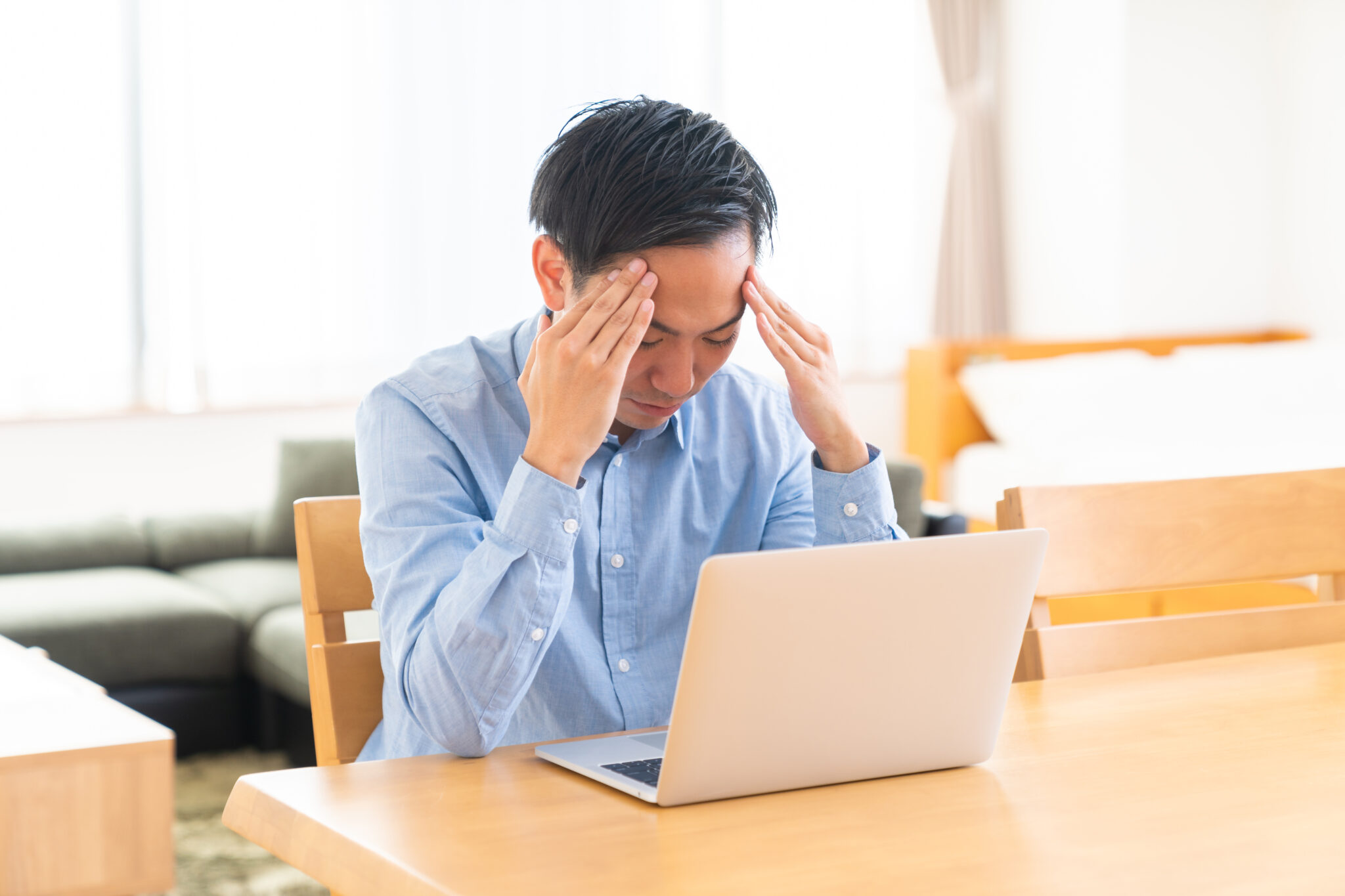 海洋散骨のトラブル事例と対策｜親族の反対から悪質会社まで回避方法を解説